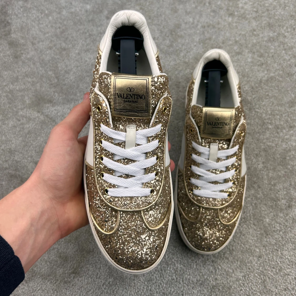 Valentino flycrew guld - 2