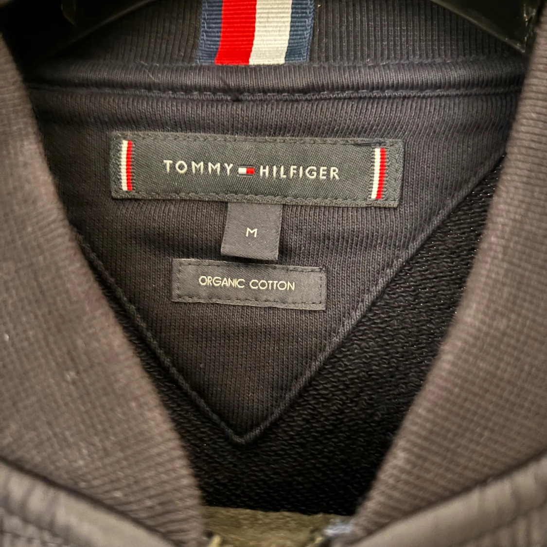 Svart pufferjacka Tommy Hilfiger M - 1