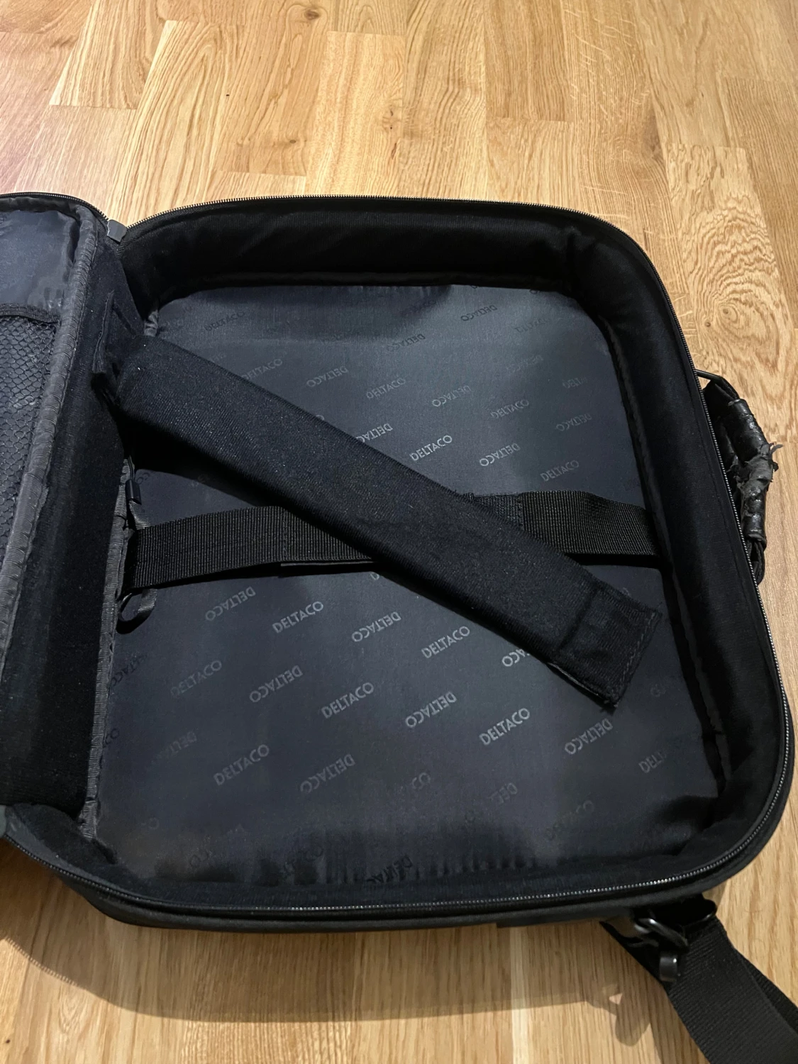 Data Väska / Data Case - 4