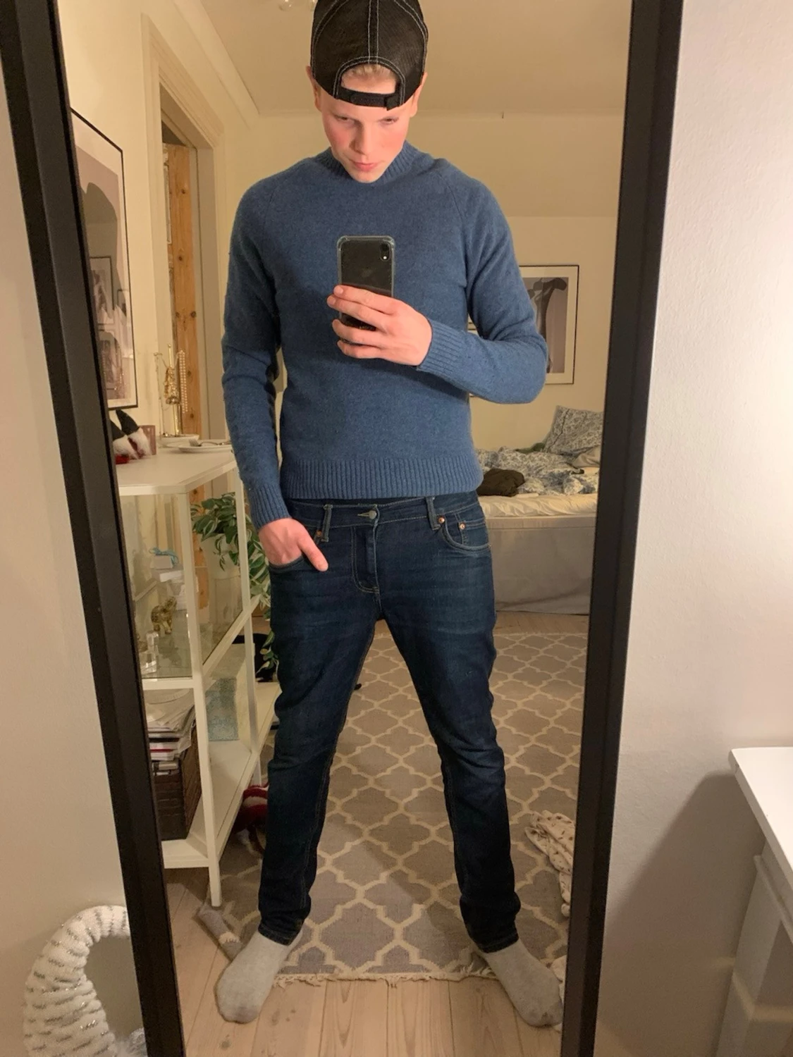 Blå stickad tröja - 2