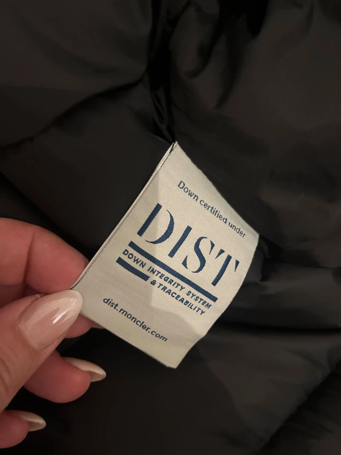 Svart Moncler dunjacka med huva - 4