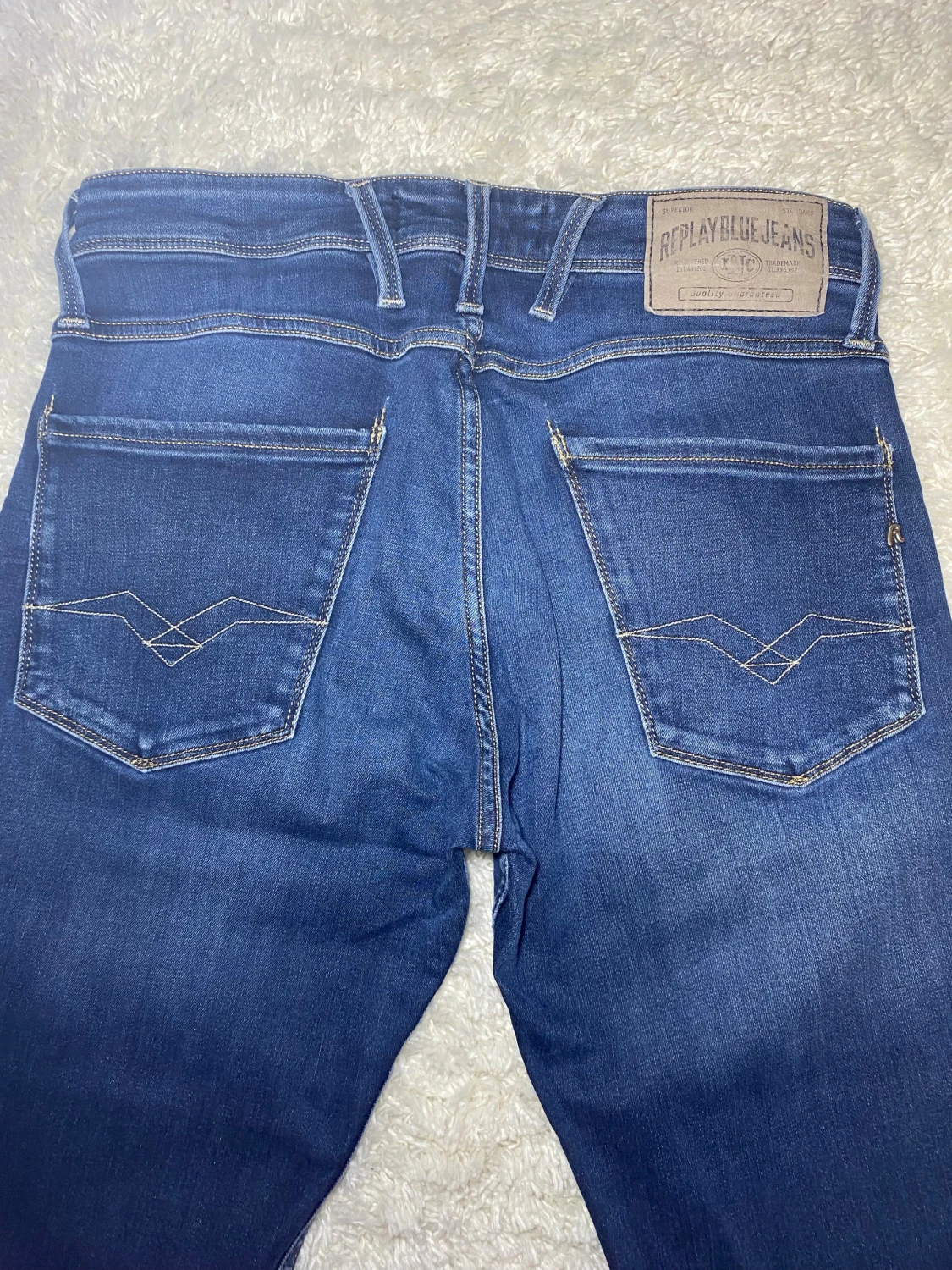 Mörkblå Replay Anbass jeans - 3