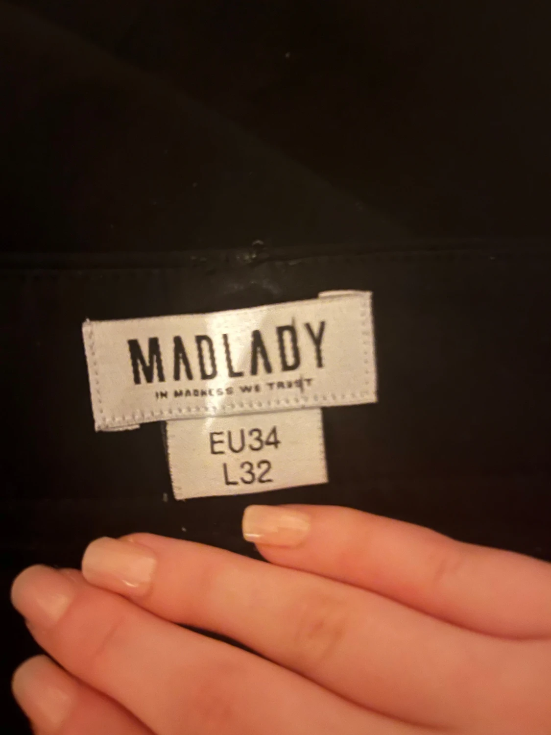Madlady kostymbyxor