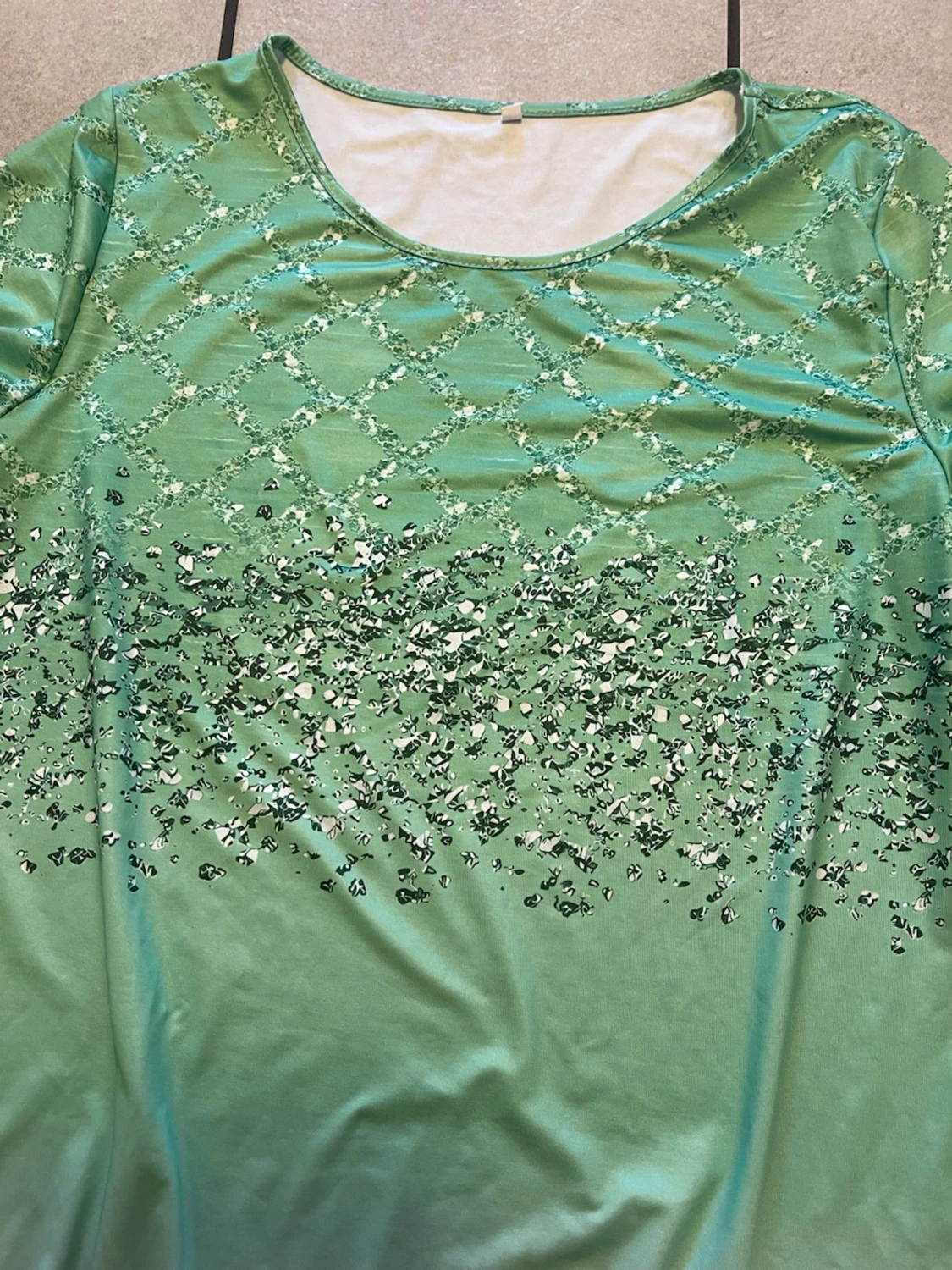 Blus storlek L oanvänd  - 1