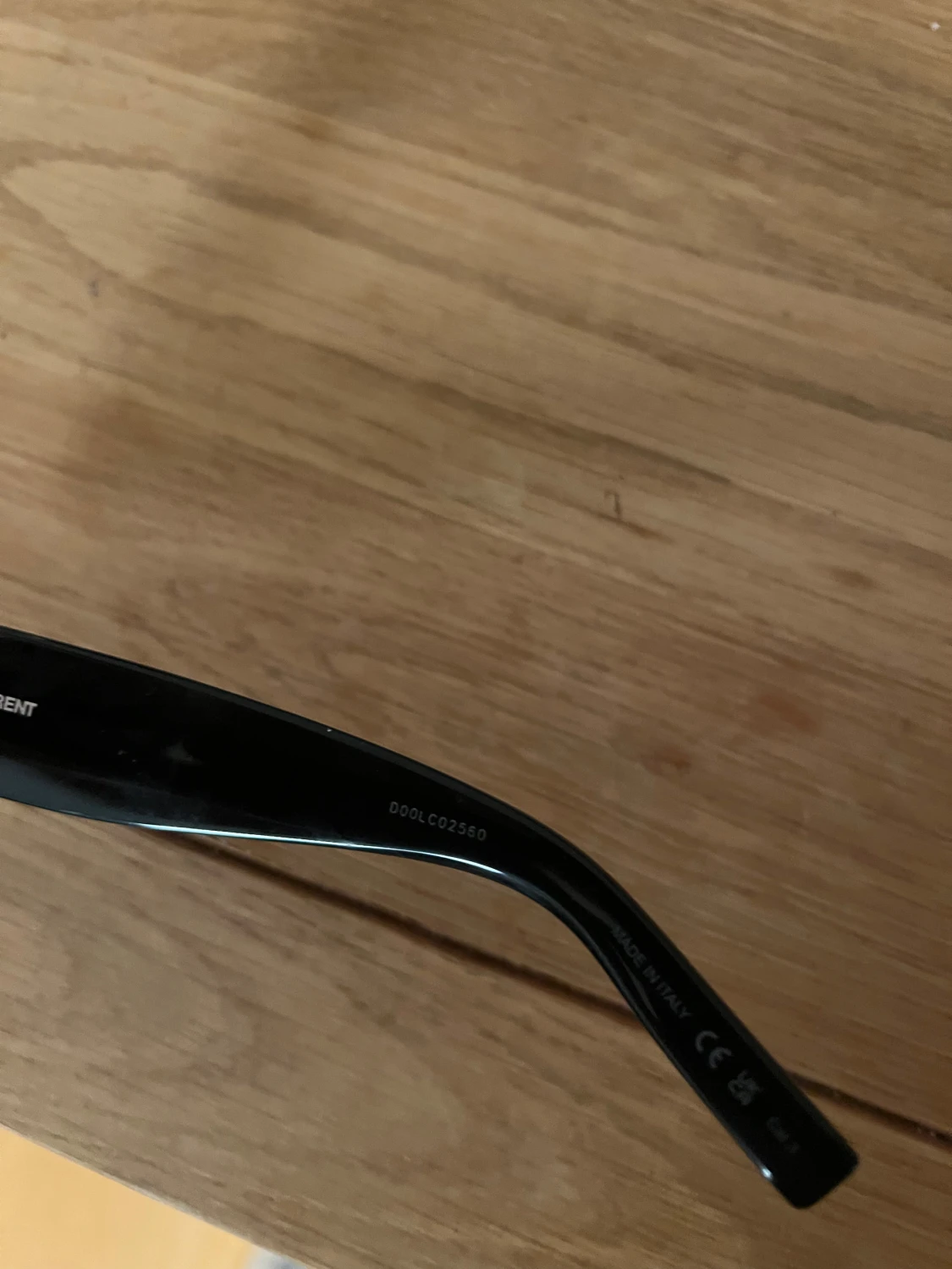 Svart Saint Laurent solglasögon - 1