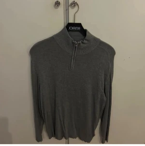 Half zip - Schysst Half zip från lager 157 i storlek s. 🤝