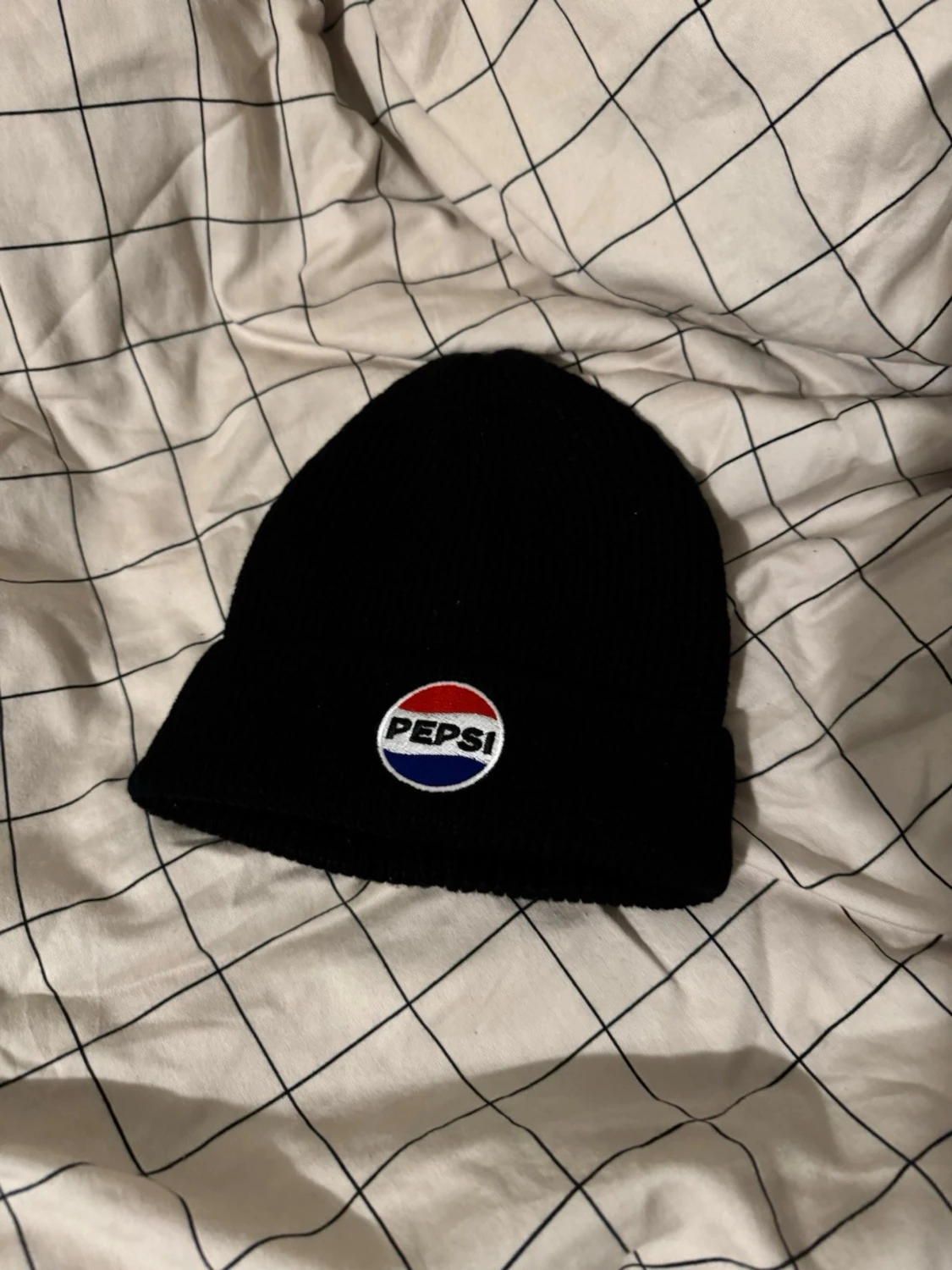 Svart Pepsi mössa med broderad logga - 3