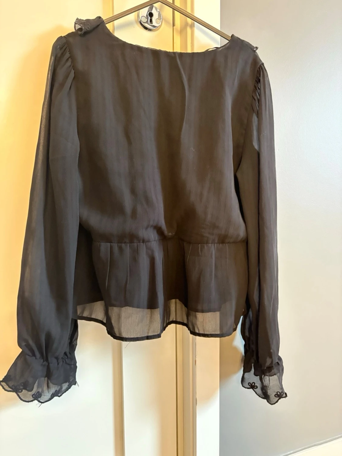 Svart blus från Vero Moda - 1