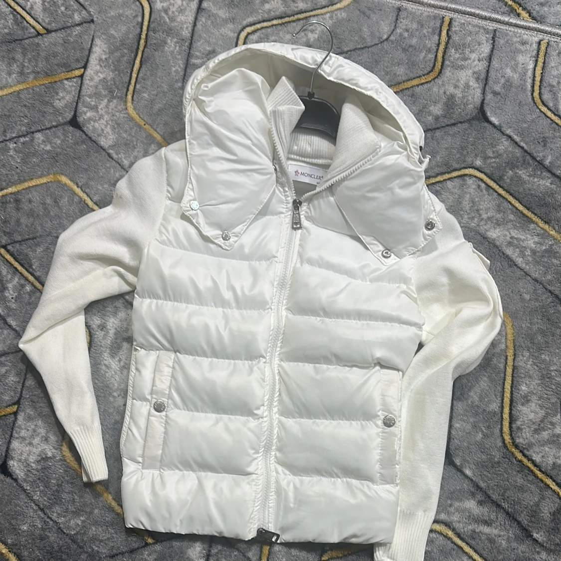 Vit puffer kardigan jacka från Moncler med huva  XXS  - 1