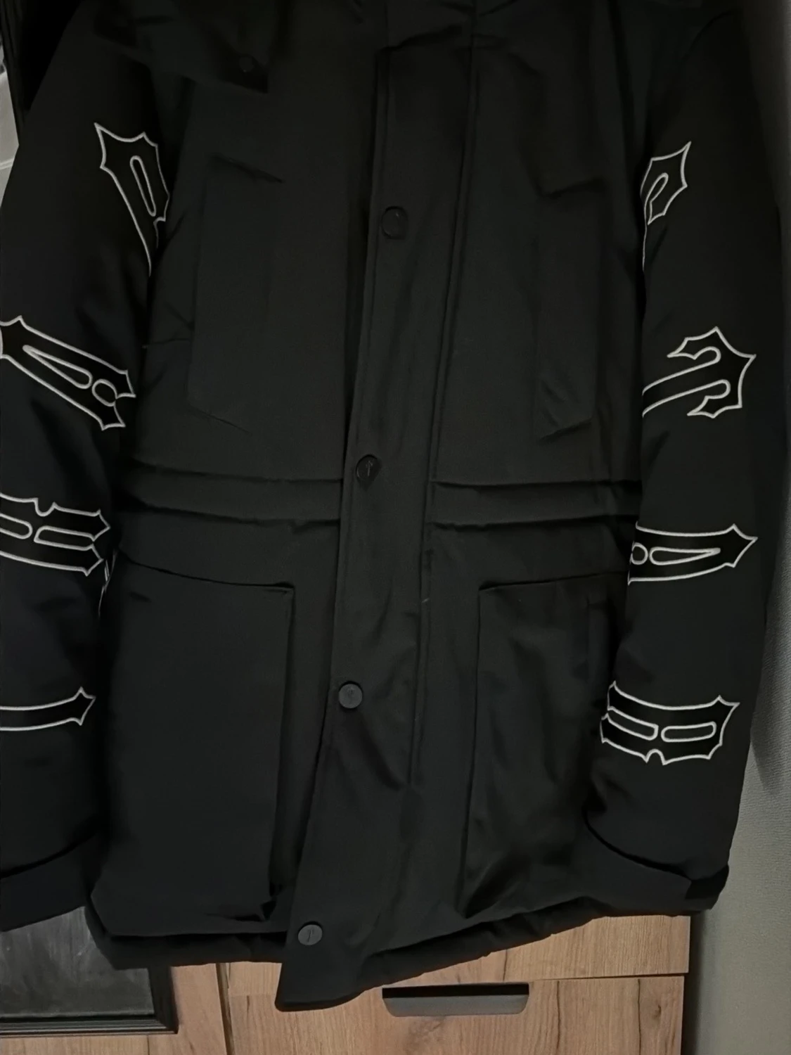 Svart Trapstar jacka