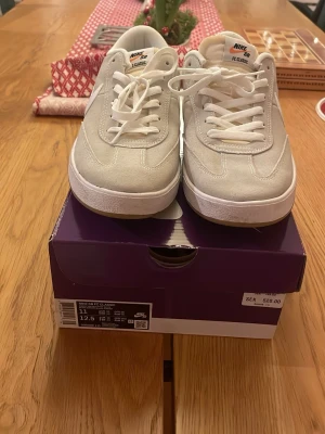 Nike sb fc classic str: 45 - Ett par helt nya Nike sb fc classic i storlek 45, inte använda alls. 