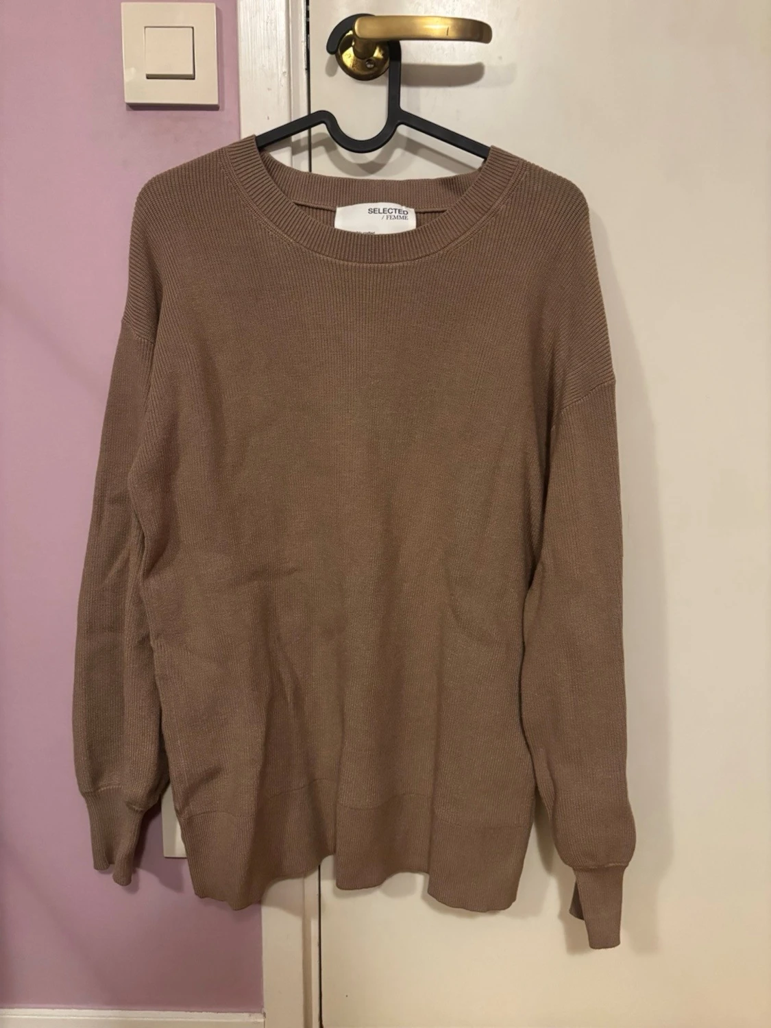 Beige stickad tröja från Selected Femme - 1