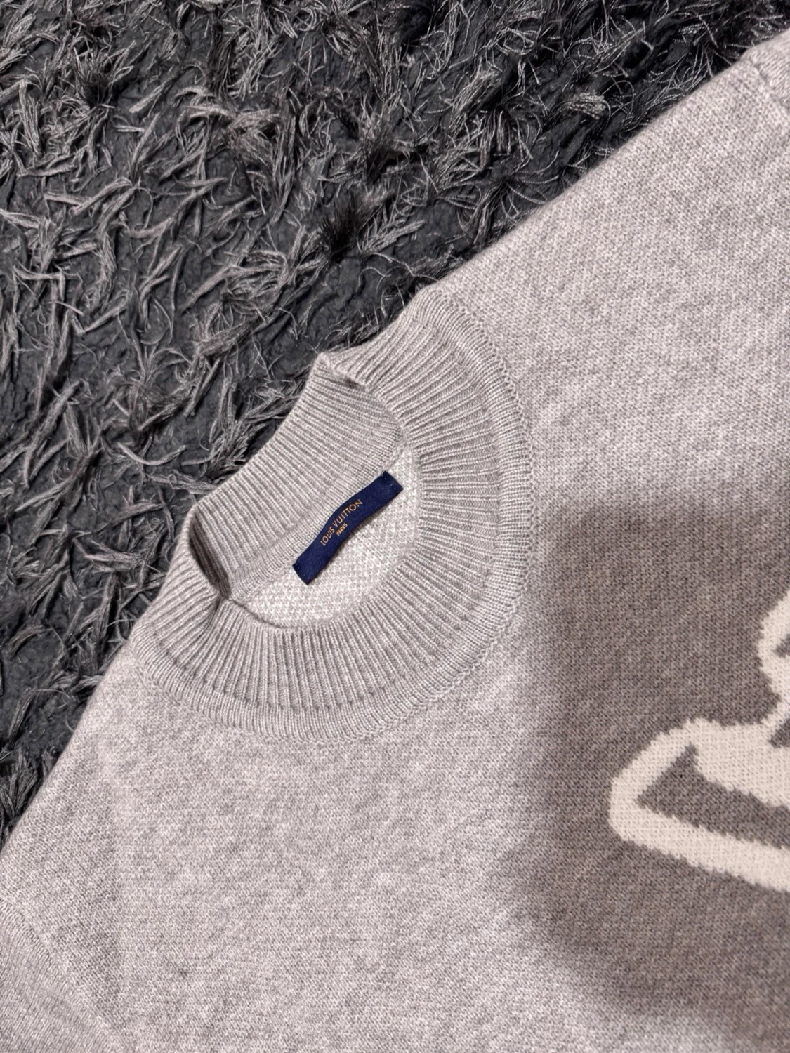 Lv | grey sweater - 2