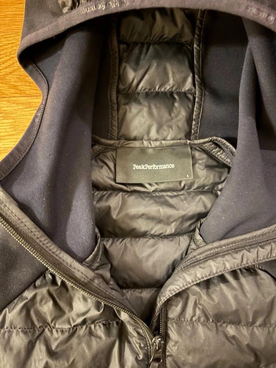 Svart pufferjacka Peak Performance - 3