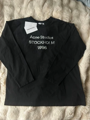 Acne Studios longsleeve  - Superfin!! aldrig använd 