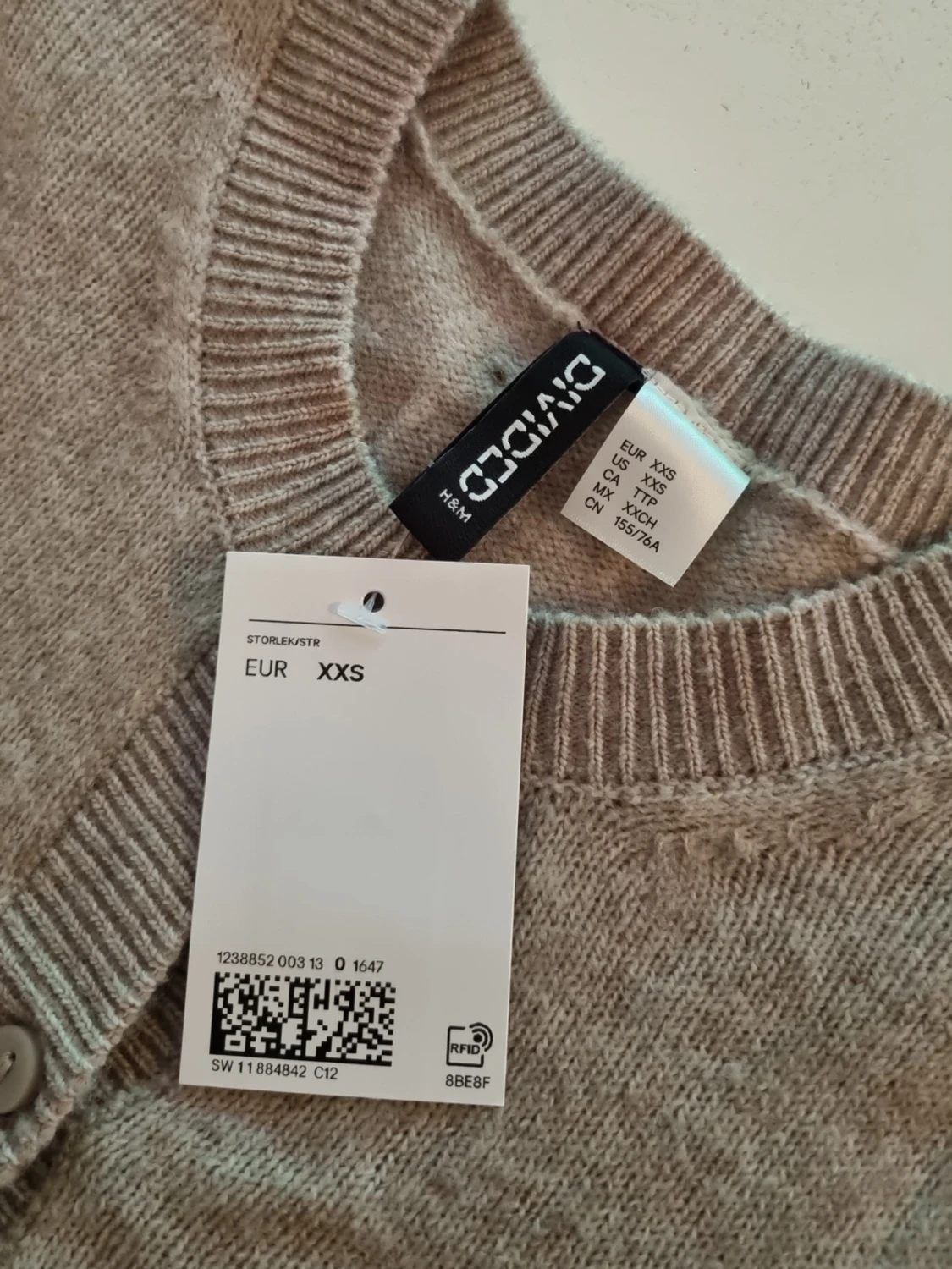 Beige kortärmad kofta från H&M Divided - 3