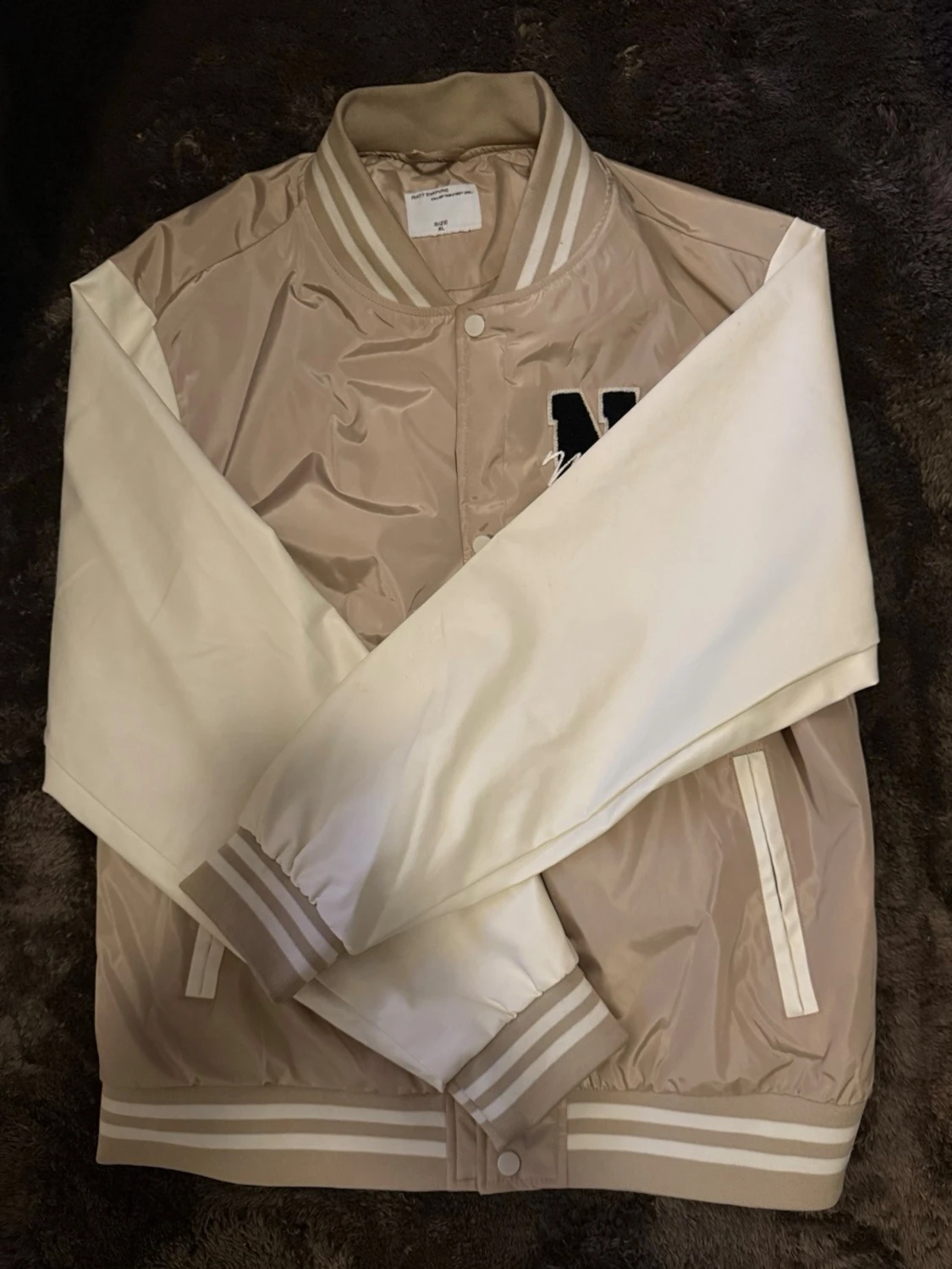 Beige och vit bomberjacka Riot Empire XL - 1