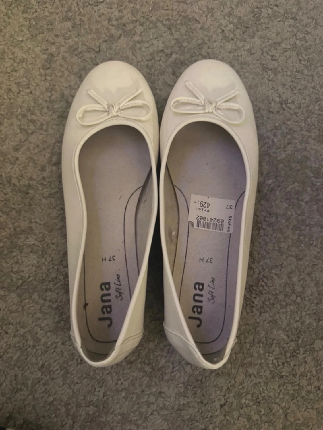 Vita ballerinaskor (37)