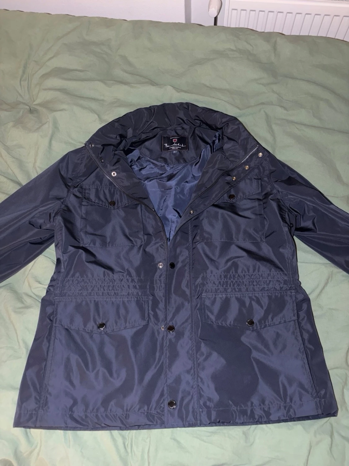 Mörkblå vindjacka från Bondelid