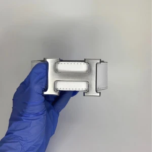  vitt skärp med H-spänne - Helt ny 