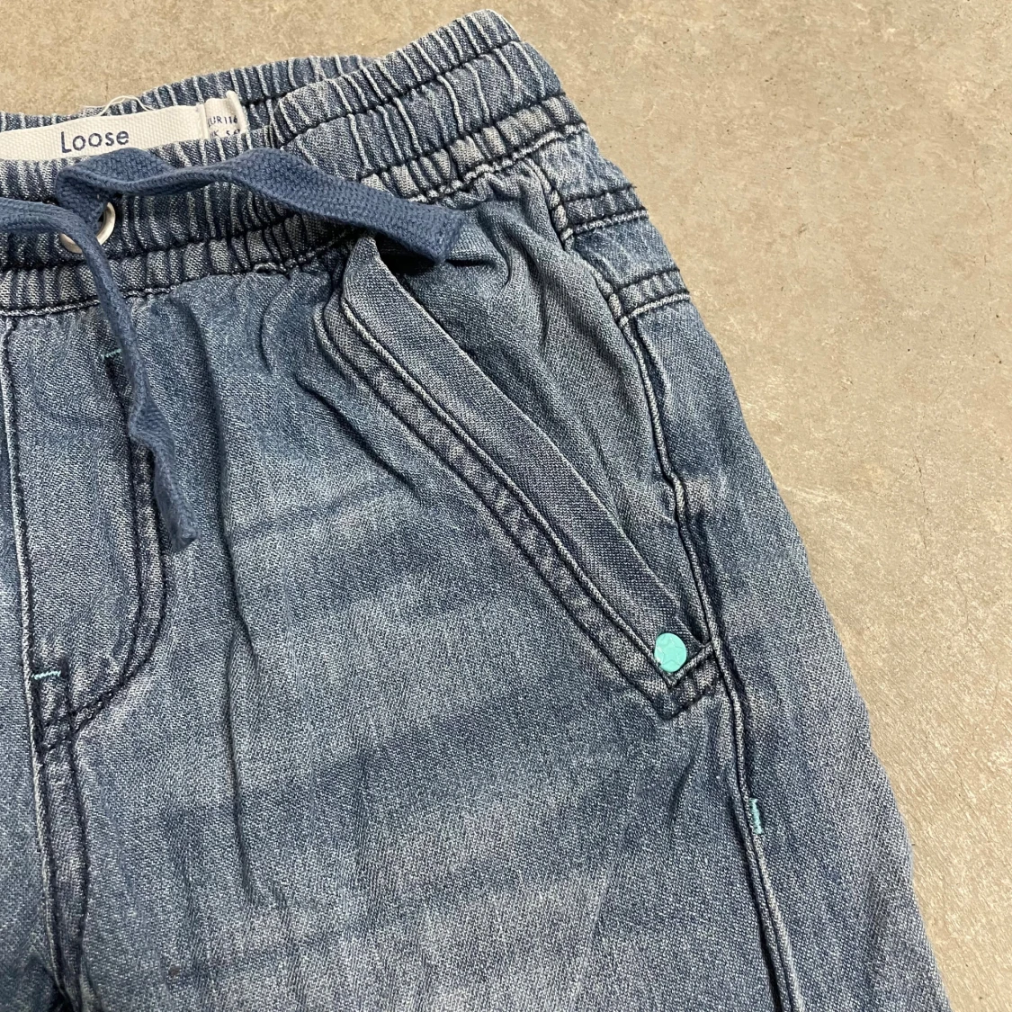 Loose jeansbyxor från Lindex - 2