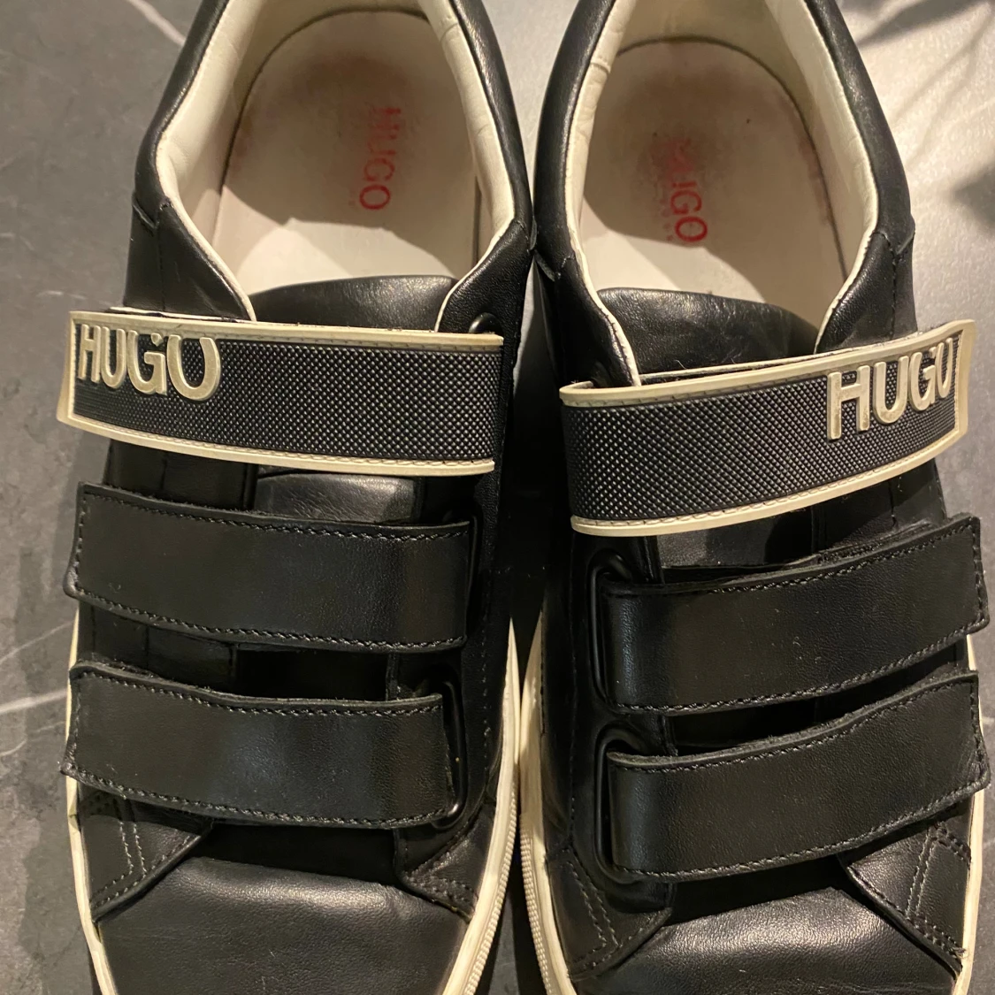 Svarta sneakers från Hugo Boss - 1