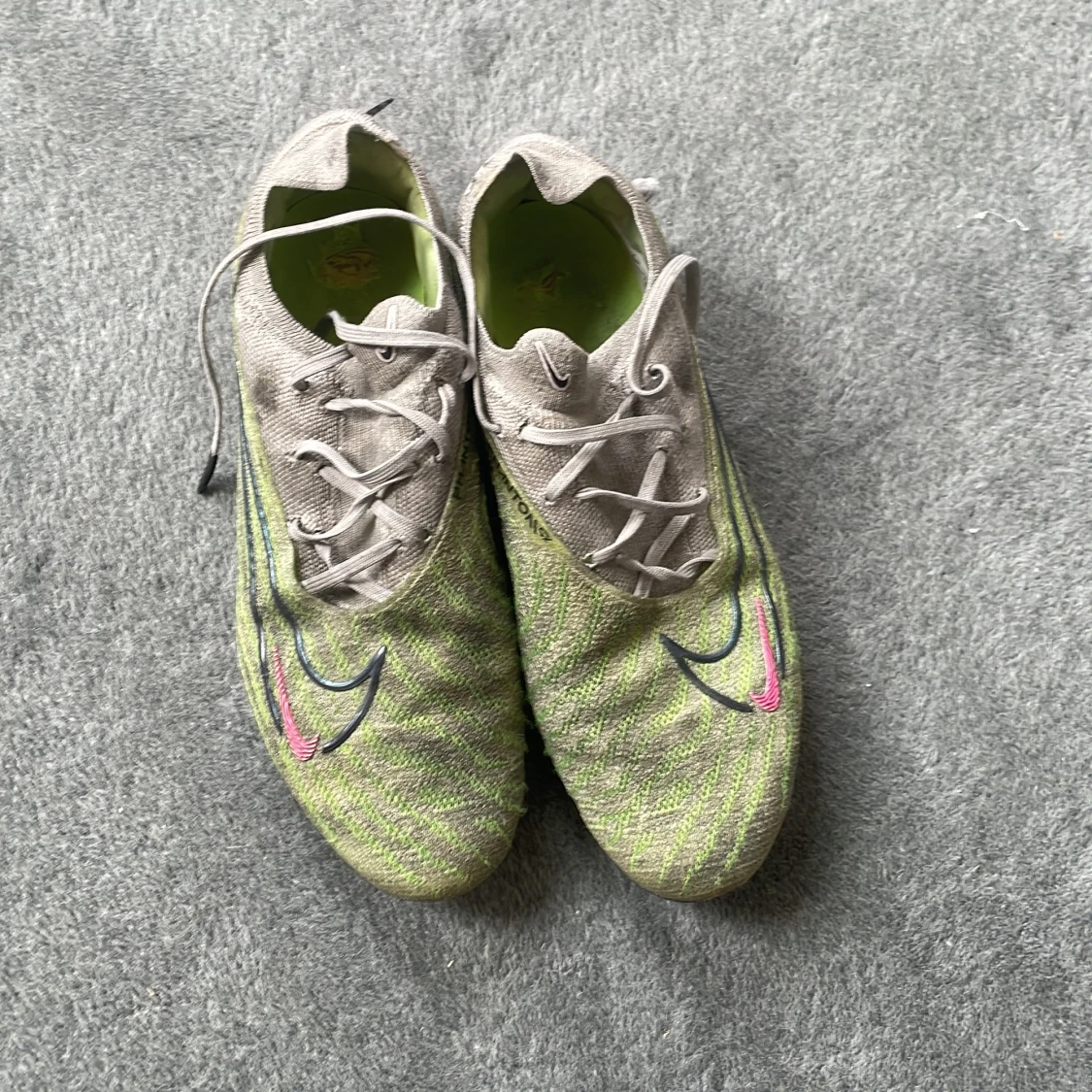 Nike Phantom GX fotbollsskor strl 42