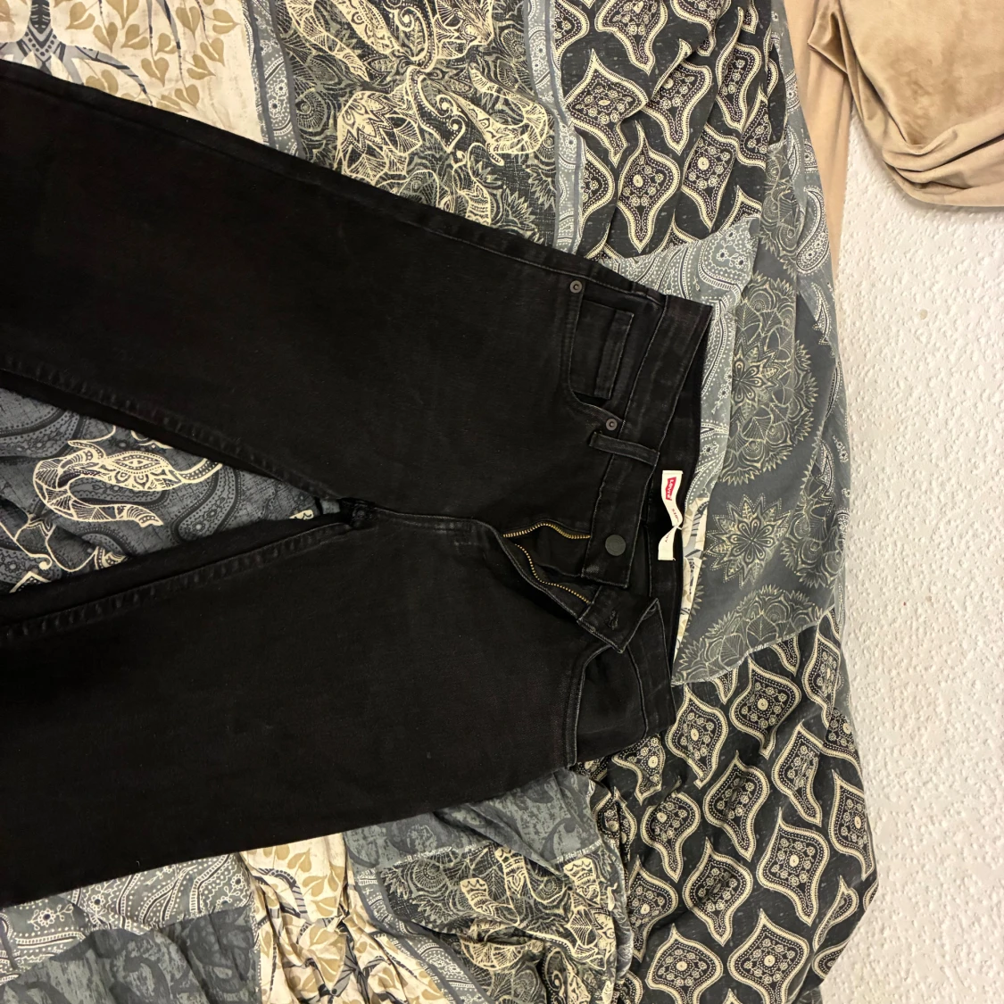 Levi's 512 ljusblå och svarta jeans - 3