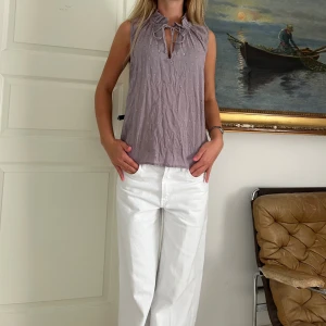 Topp - Sååå fin blus utan ärmar🥰passar jättebra till festligare och vardagligare tillfällen