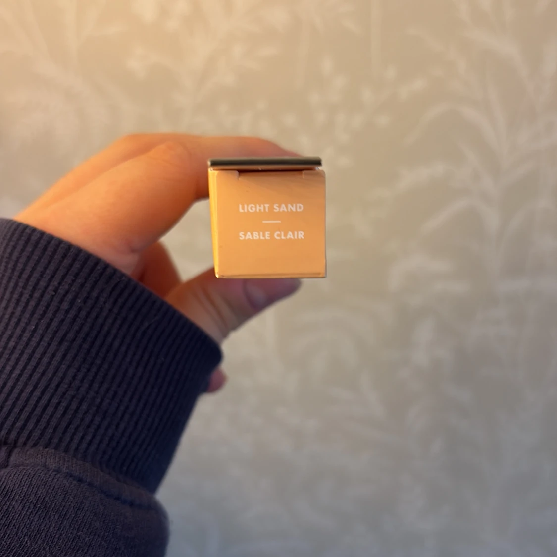 e.l.f. Hydrating Camo Concealer Light Sand - 1