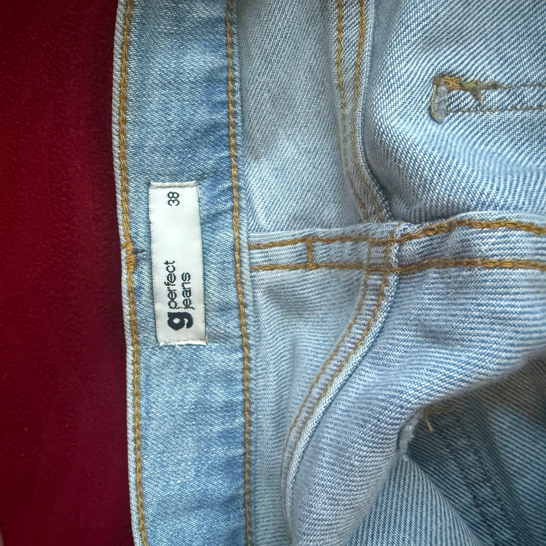 Ljusblå bootcut jeans från gina tricot - 1