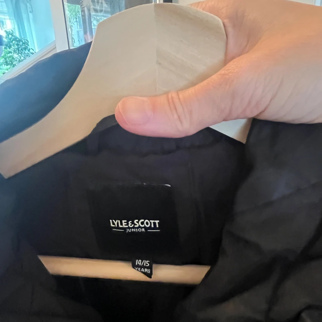 Svart pufferjacka från Lyle & Scott - 2