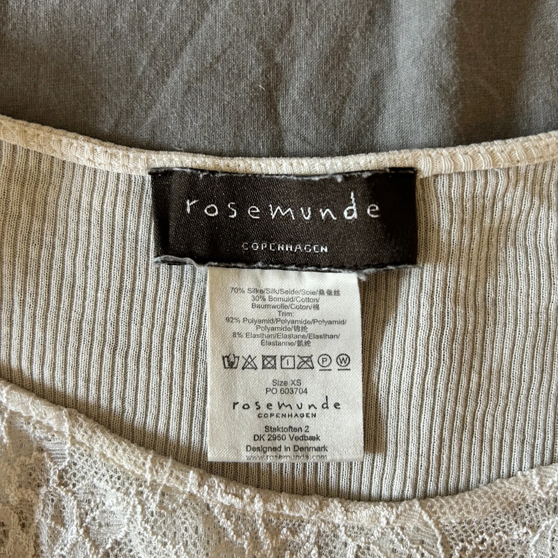 Vit spetsblus från Rosemunde - 1