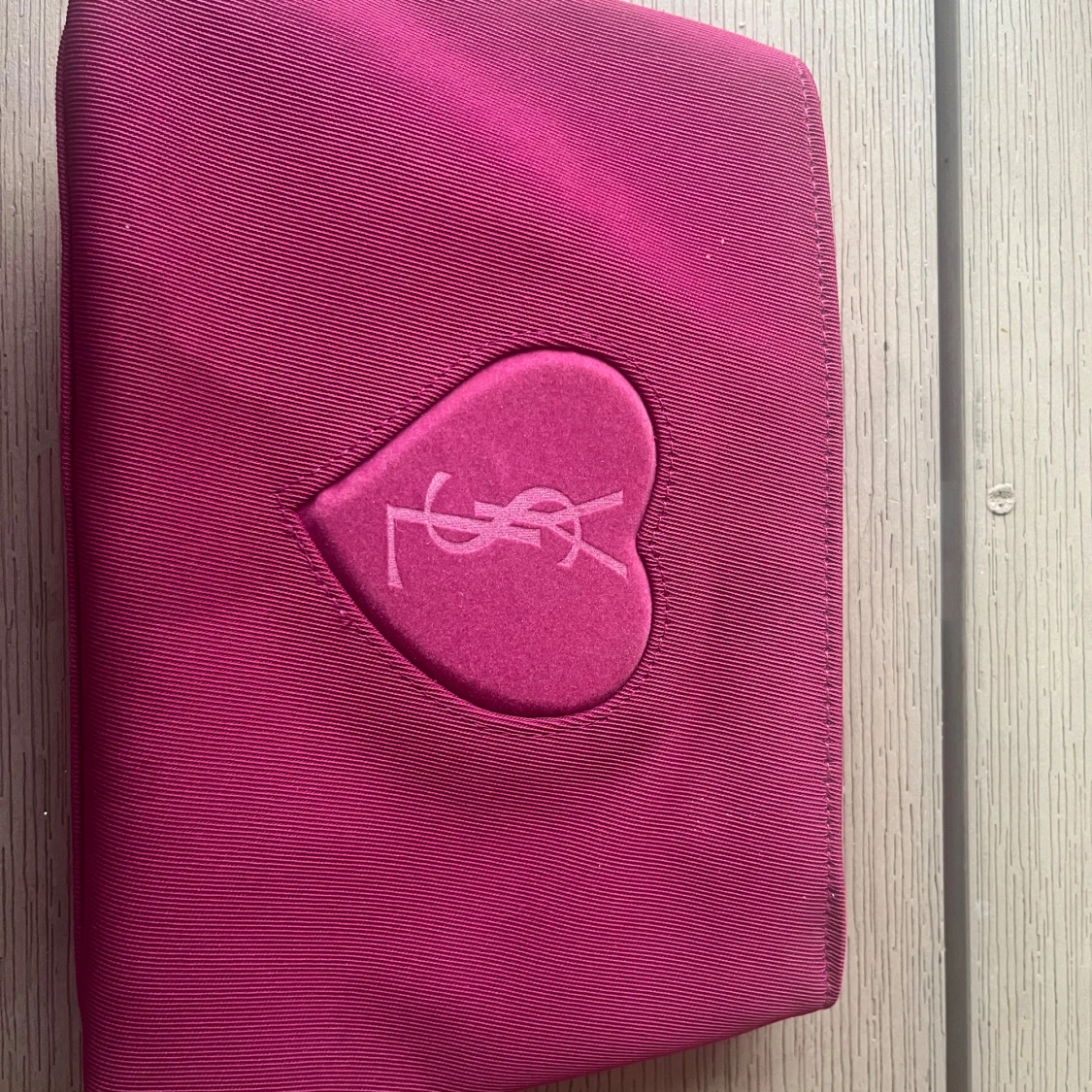 Rosa kuvertväska från Yves Saint Laurent - 2