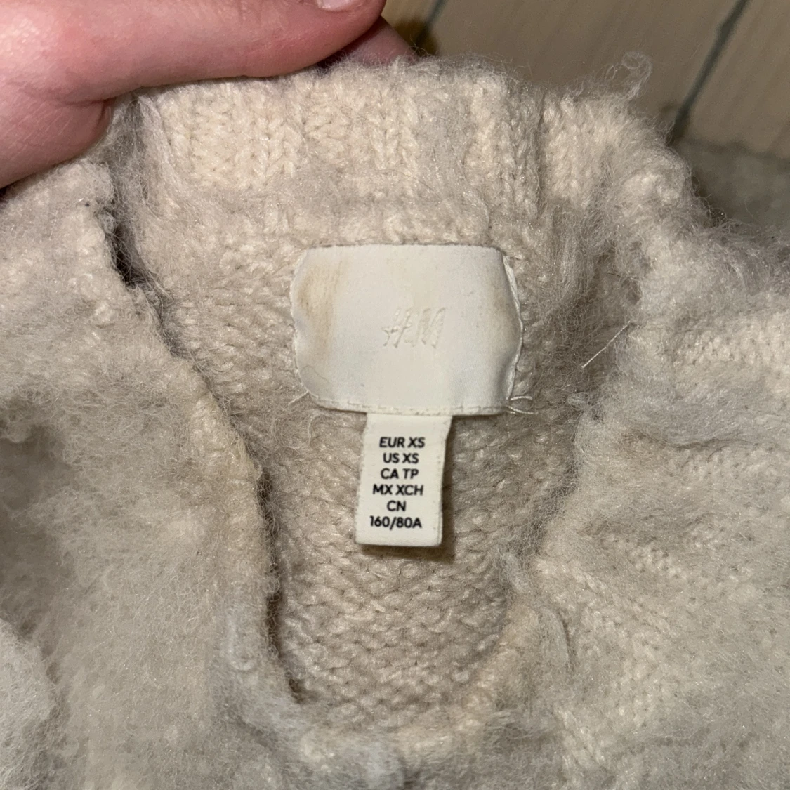 Ljus fluffig stickad tröja från H&M - 2
