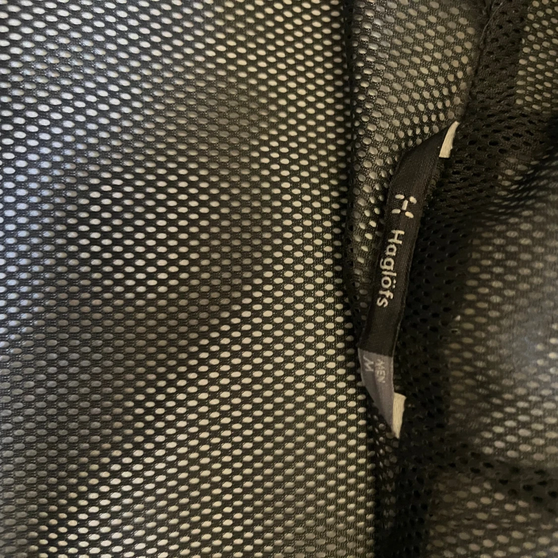 Svart vindjacka från Haglöfs strl M - 2