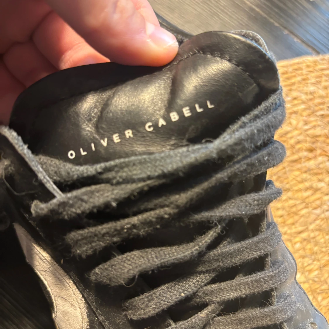 Svarta sneakers från Oliver Cabell - 1