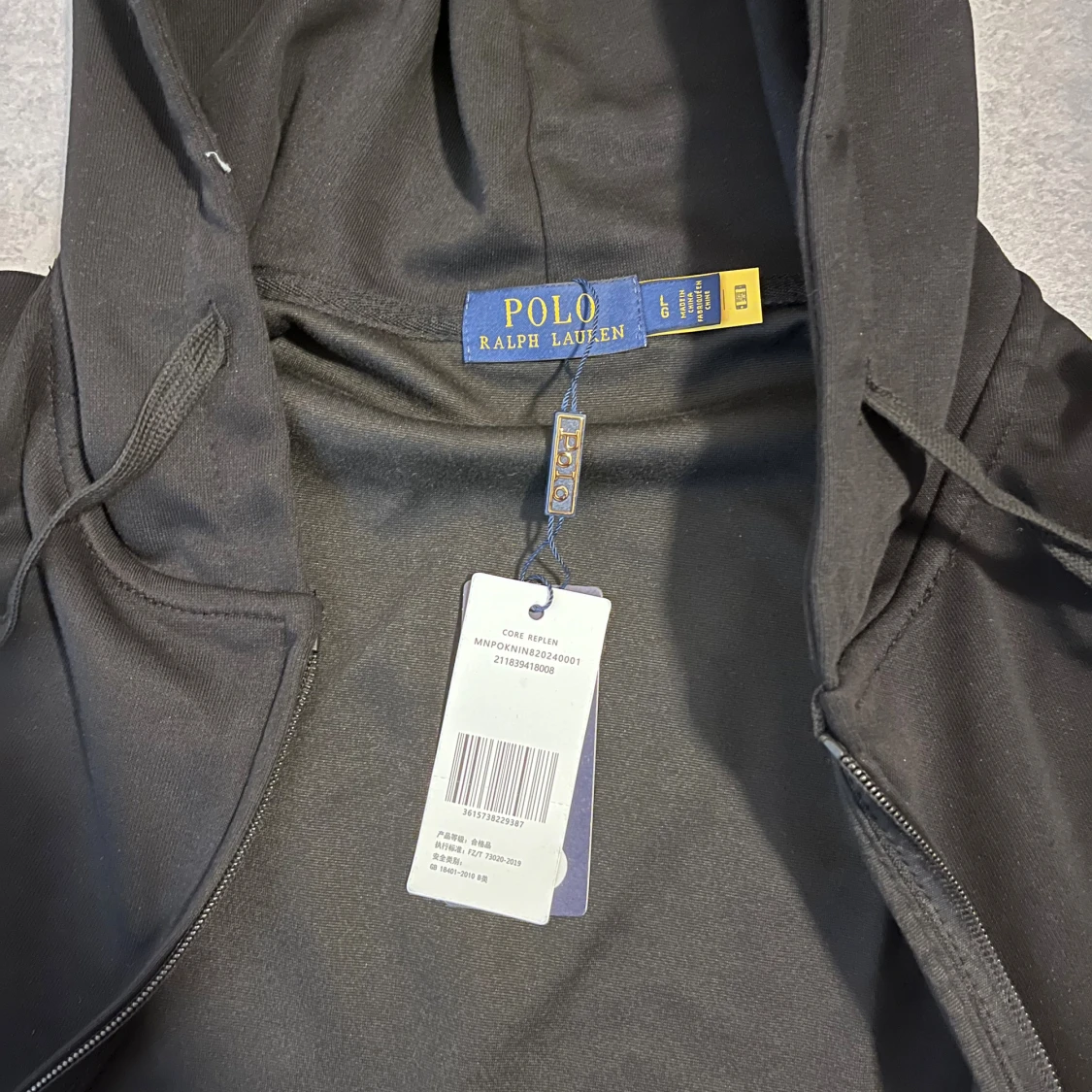 Svart hoodie från Polo Ralph Lauren - 1