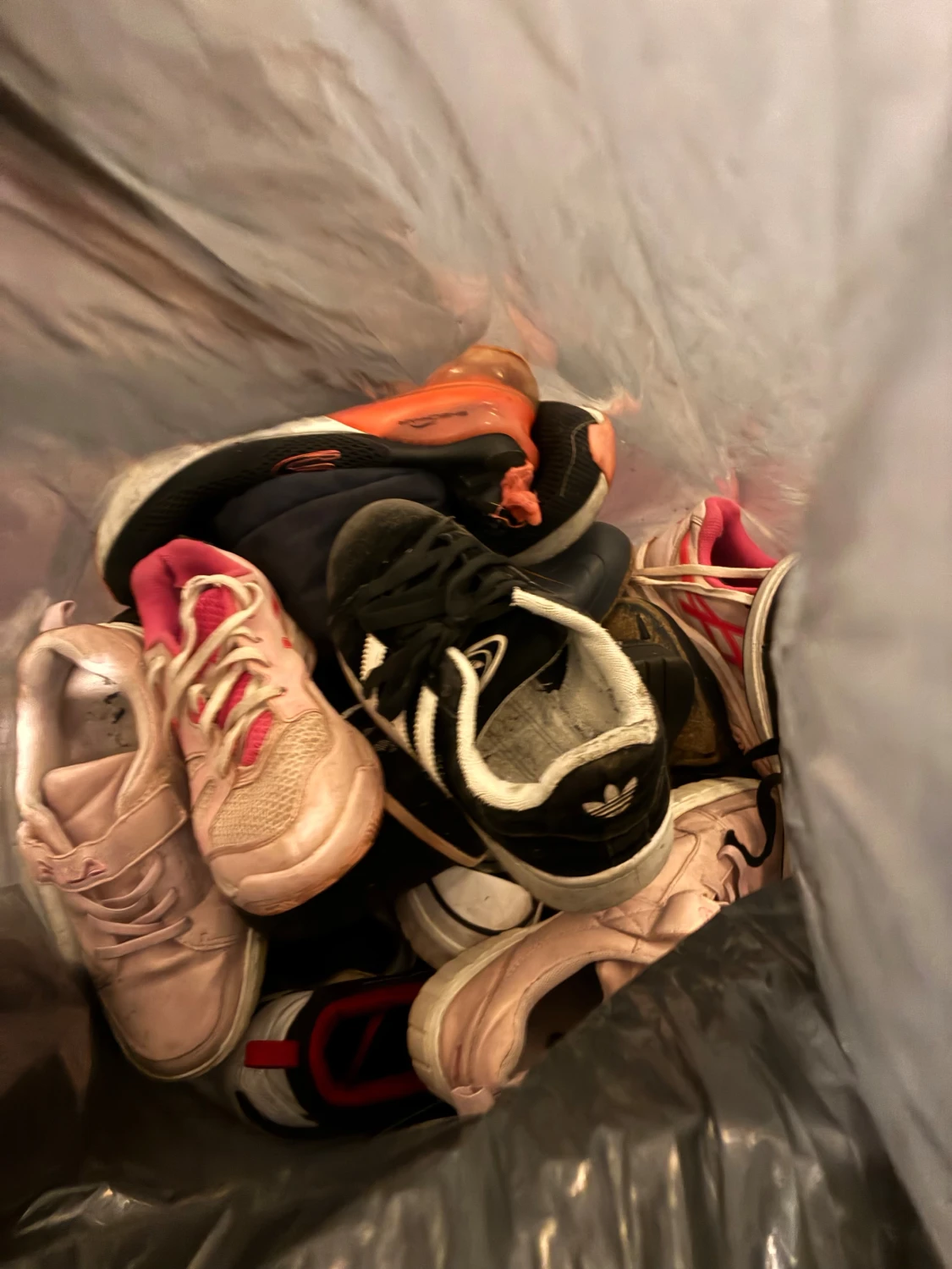 Mix av sneakers från olika märken  - 2