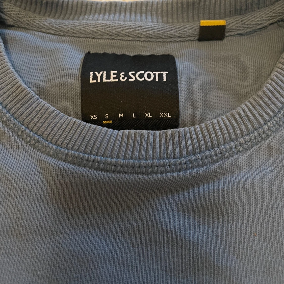 Blå sweatshirt från Lyle & Scott - 3