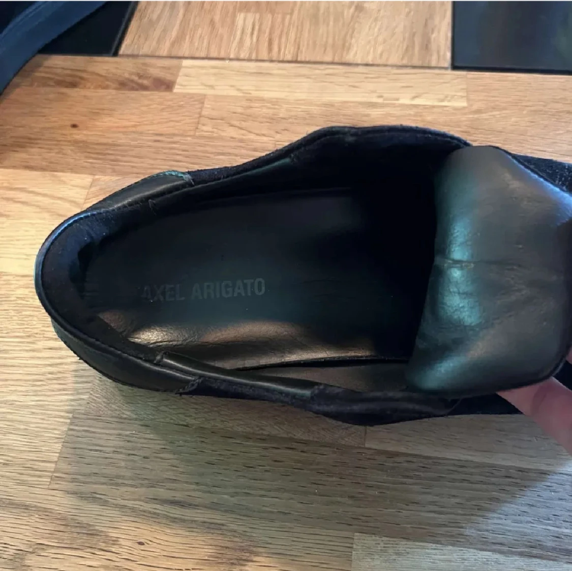 Svarta sneakers Axel Arigato mocka - 2