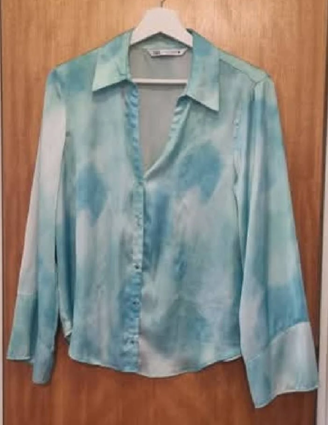 Blå mönstrad skjorta i silke