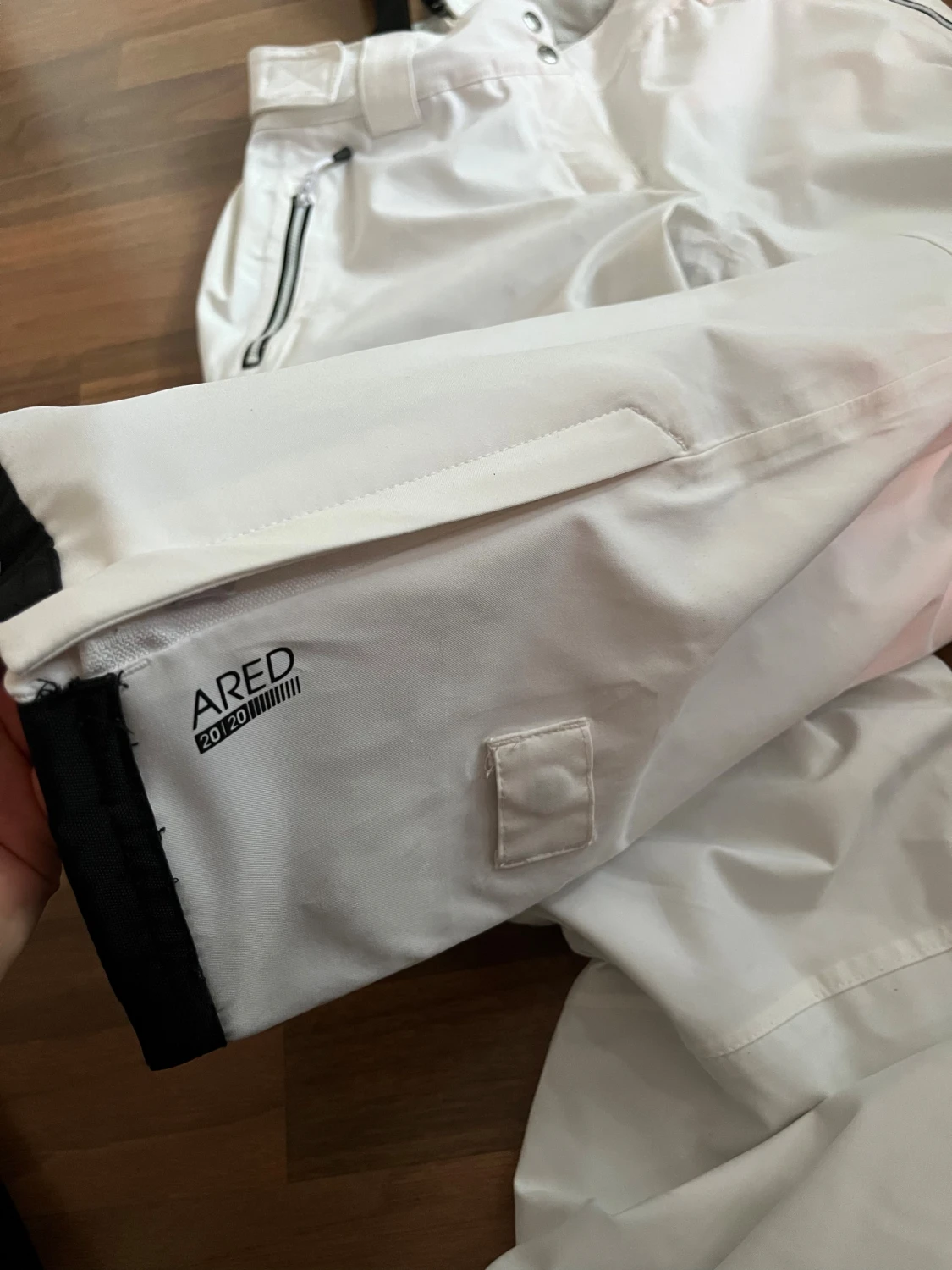 Skidbyxor med hängslen från Dare2B - 5