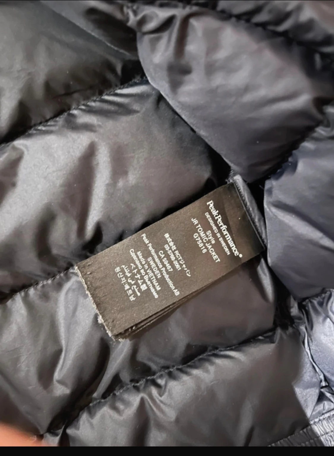 Svart dunjacka Peak Performance 170 - 2