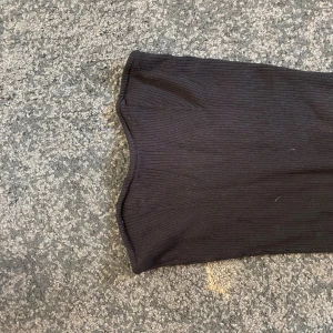 Svart tubb topp! - Snygg svart tubb topp!!💞💞💞