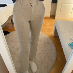 Rutiga kostymbyxor  - Använda en gång 