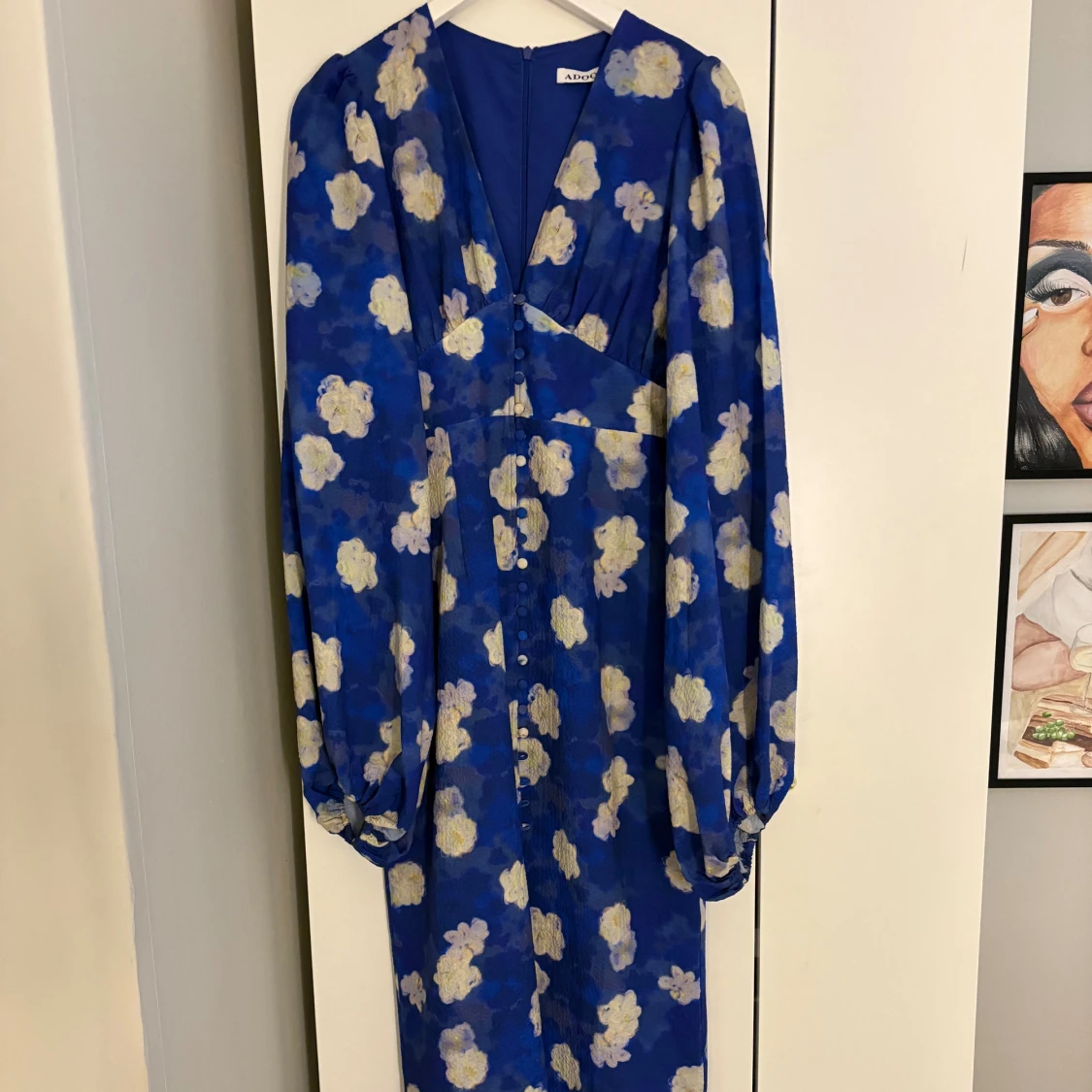 Blå adoore klänning