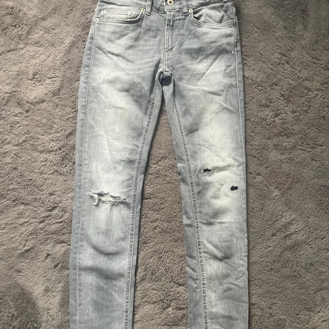 Grå skinny jeans från Dondup - 2