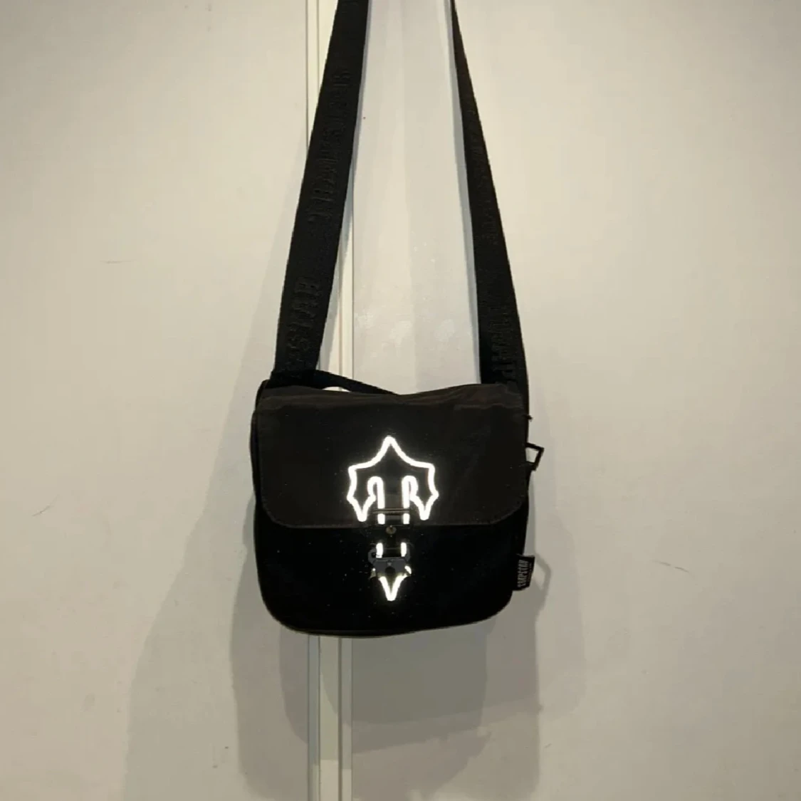 Trapstar Axelremsväska