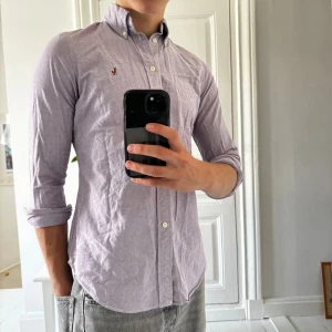 Ralph Lauren skjorta - Ralph Lauren skjorta, inga defekter. Passar modellen som är 170,56 kg. Inga defekter! Kom med frågor 😊